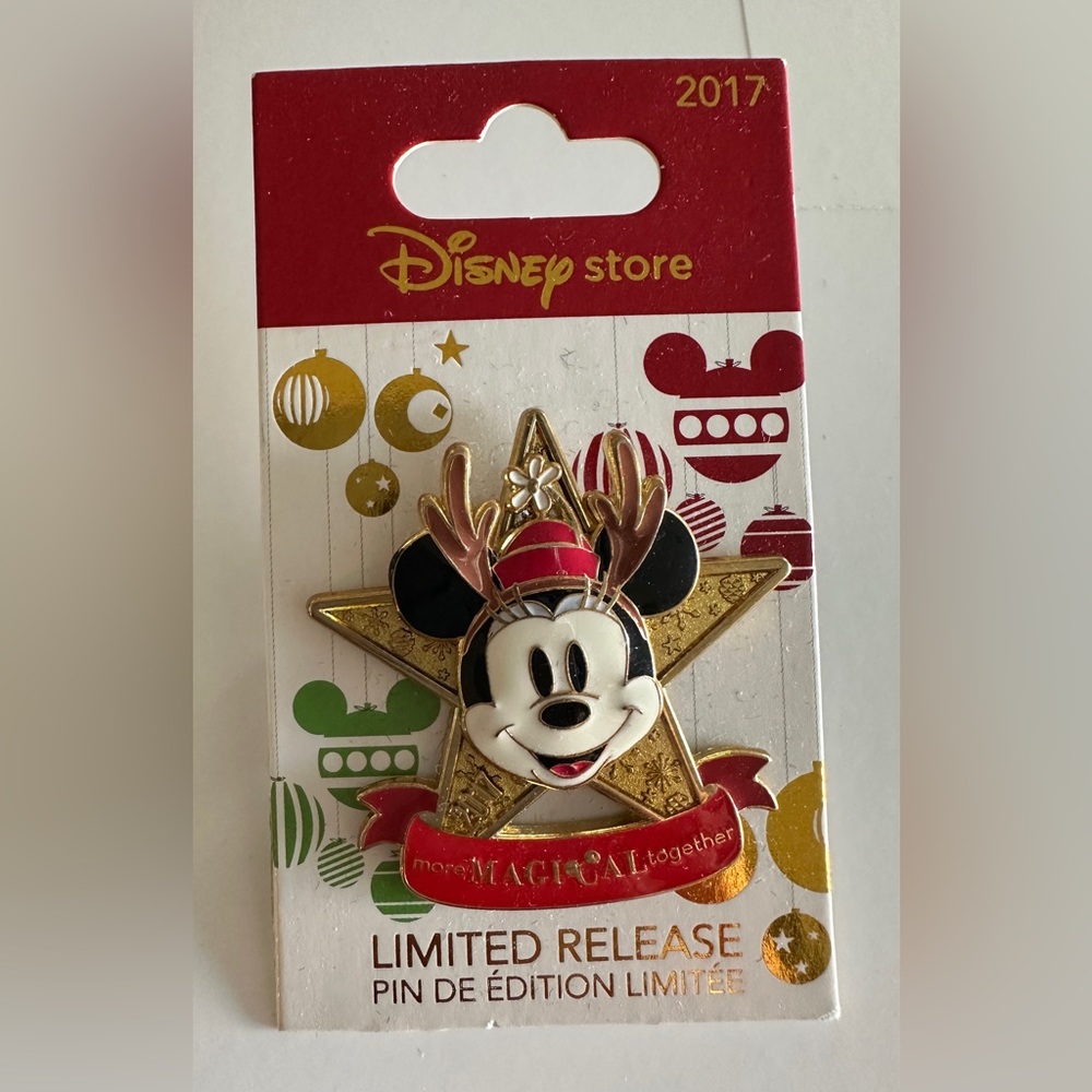 Disney Store Holiday 2017 Limited Release Minnie Mouse Trading Pin